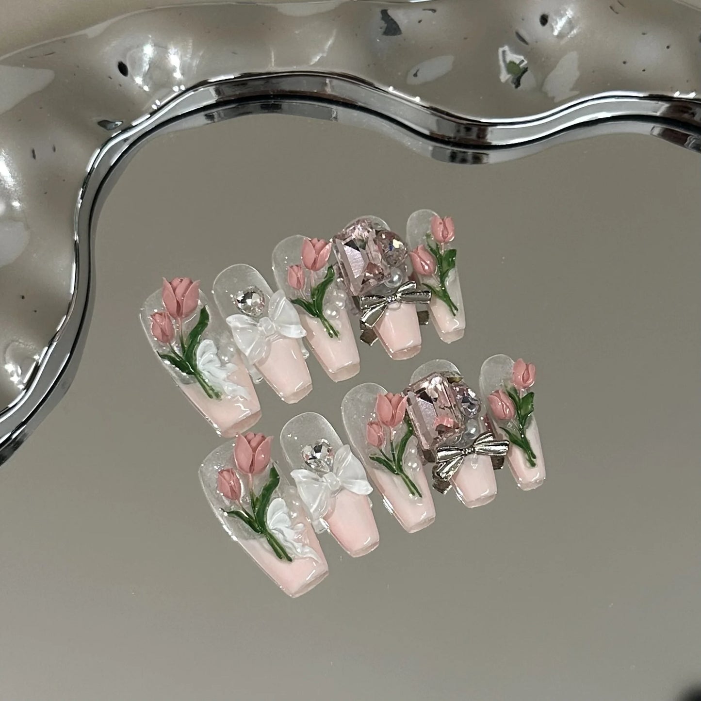 Sping Summer Elegant Press on Nails with 3D Tulip Flowers Bow Pearls Decor Fake Nail Art Handmade Pink French Tip False Nails
